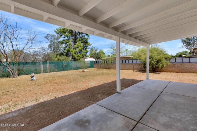 2217 E Silver Street, Tucson, AZ 85719