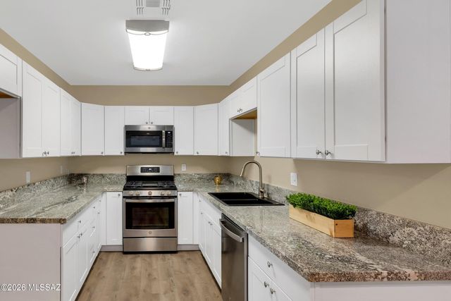 2217 E Silver Street, Tucson, AZ 85719