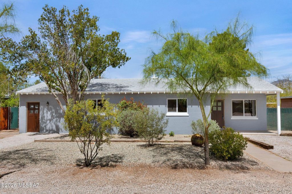 2217 E Silver Street, Tucson, AZ 85719