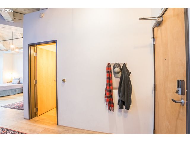 1420 Nw LOVEJOY St 417, Portland, OR 97209