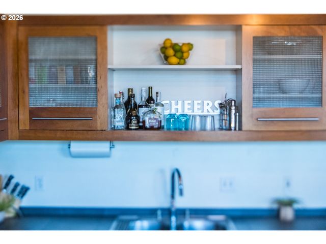 1420 Nw LOVEJOY St 417, Portland, OR 97209