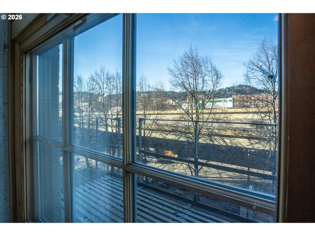 1420 Nw LOVEJOY St 417, Portland, OR 97209