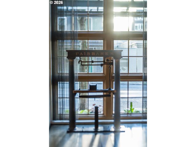 1420 Nw LOVEJOY St 417, Portland, OR 97209