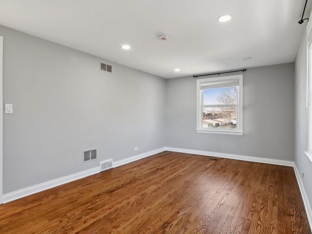 4208 Oak Street, Bellwood, IL 60104