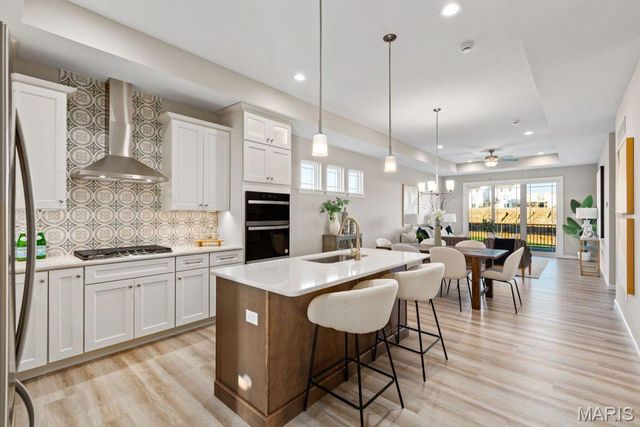 729 Barnwood Hill Drive, O'fallon, MO 63385