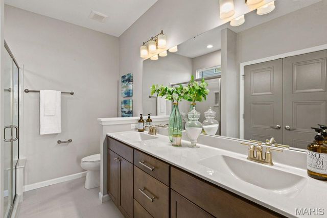 729 Barnwood Hill Drive, O'fallon, MO 63385