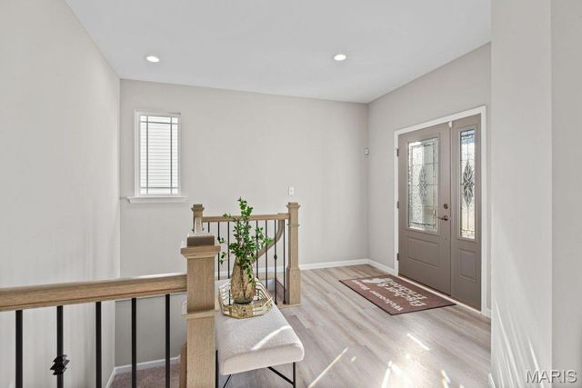 729 Barnwood Hill Drive, O'fallon, MO 63385