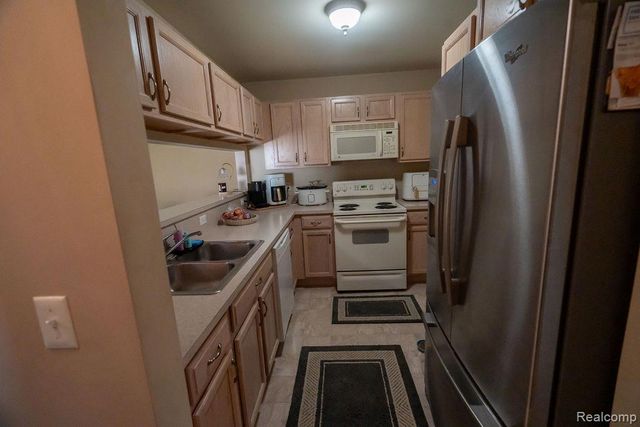 23010 Fairlane Boulevard, Woodhaven, MI 48183