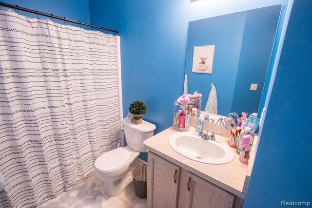 23010 Fairlane Boulevard, Woodhaven, MI 48183