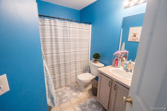 23010 Fairlane Boulevard, Woodhaven, MI 48183