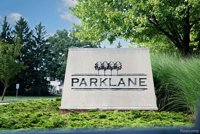 23010 Fairlane Boulevard, Woodhaven, MI 48183