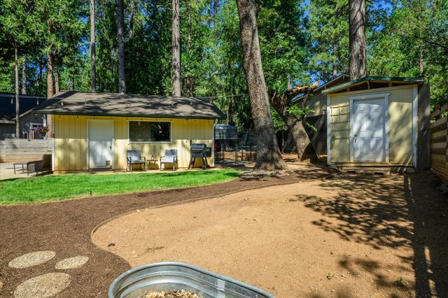 5507 Daisy Dr, Pollock Pines, CA 95726