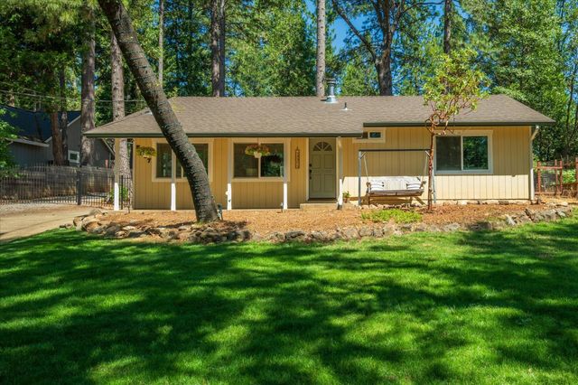 5507 Daisy Dr, Pollock Pines, CA 95726