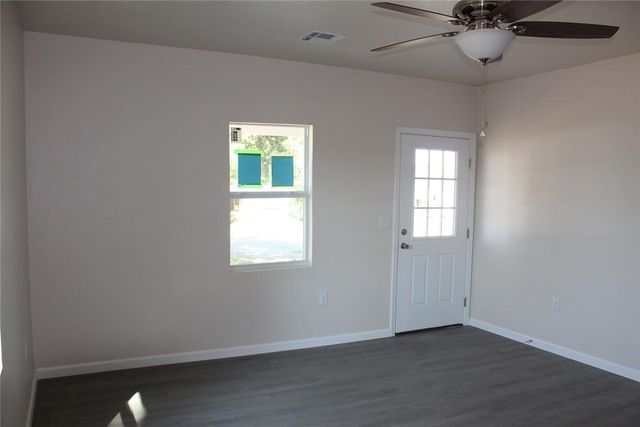 1206 Mitacek Avenue, Prague, OK 74864