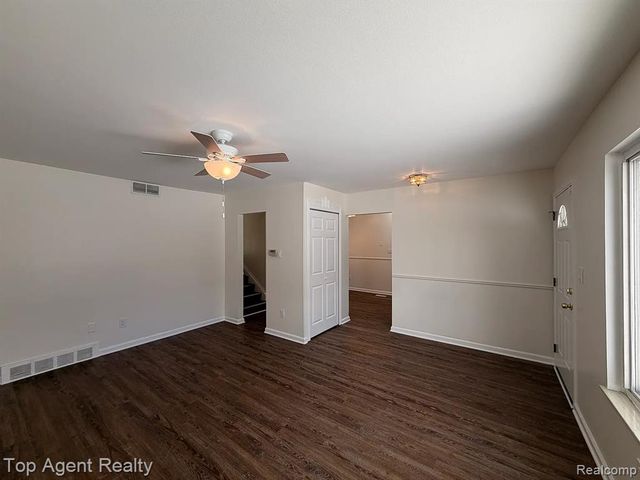 40903 Flagstaff Drive, Sterling Heights, MI 48313