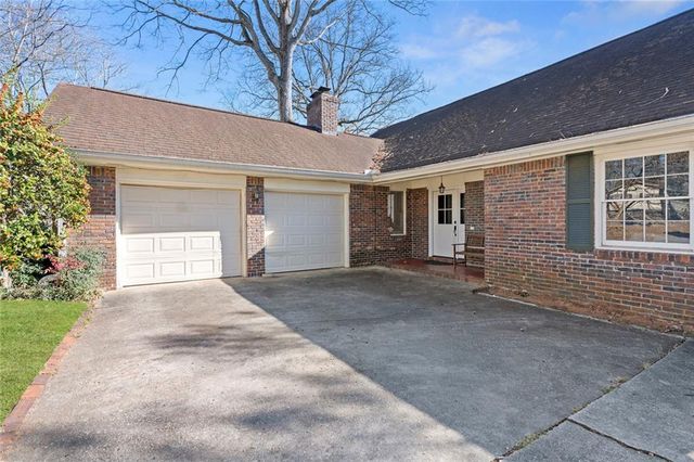 4251 Tuckersham Lane, Tucker, GA 30084