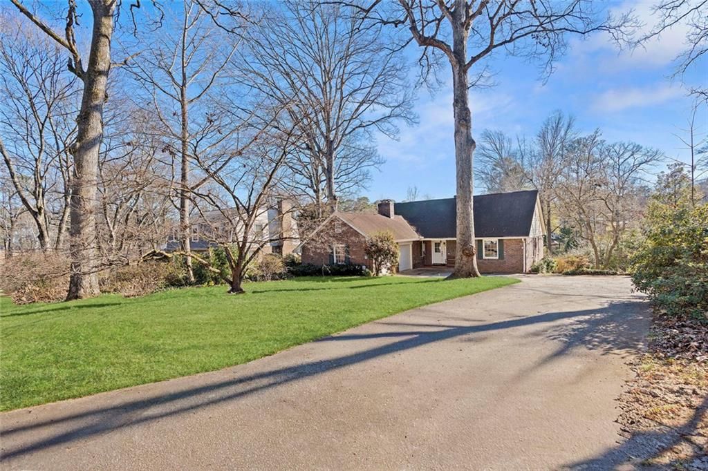 4251 Tuckersham Lane, Tucker, GA 30084