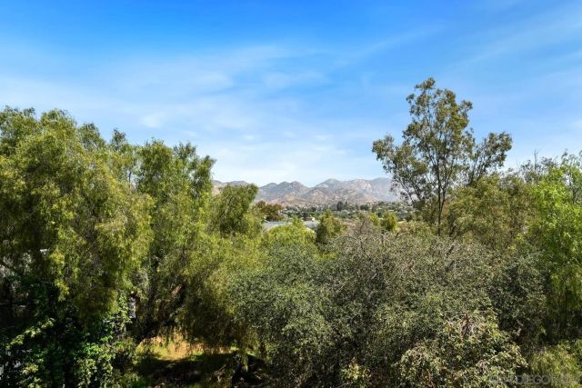 9371 Riverview Ave., Lakeside, CA 92040