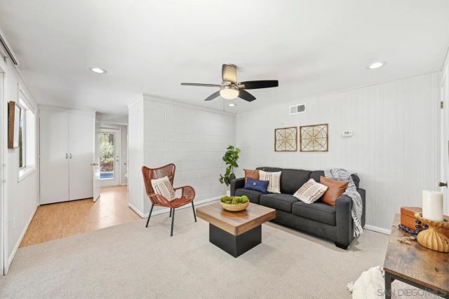 9371 Riverview Ave., Lakeside, CA 92040