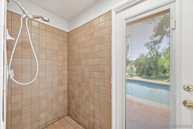 9371 Riverview Ave., Lakeside, CA 92040