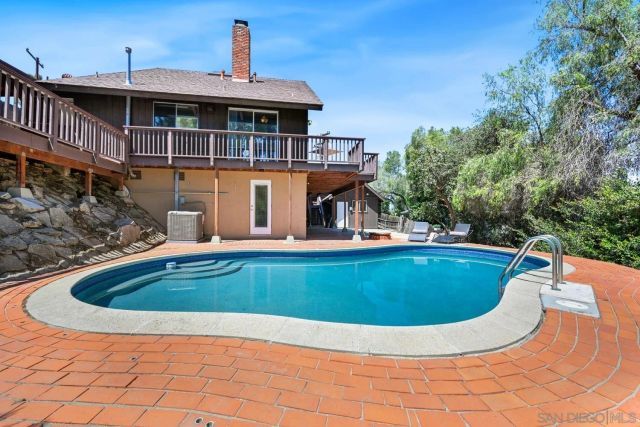 9371 Riverview Ave., Lakeside, CA 92040