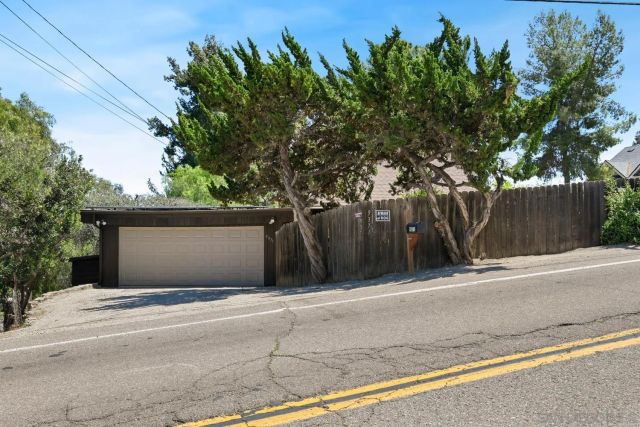 9371 Riverview Ave., Lakeside, CA 92040