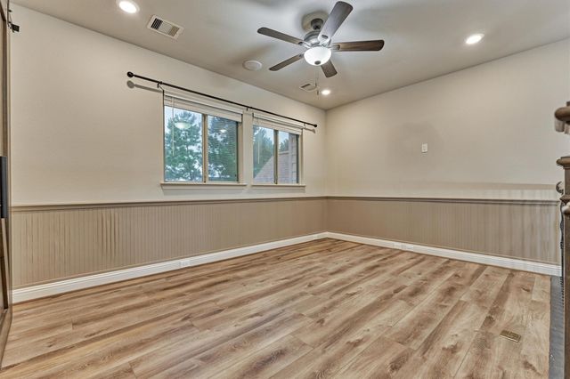 6 Canopy Green Drive, Tomball, TX 77375
