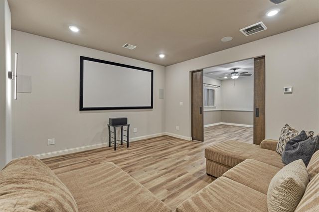 6 Canopy Green Drive, Tomball, TX 77375