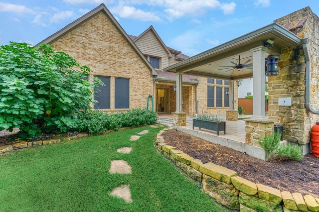 6 Canopy Green Drive, Tomball, TX 77375