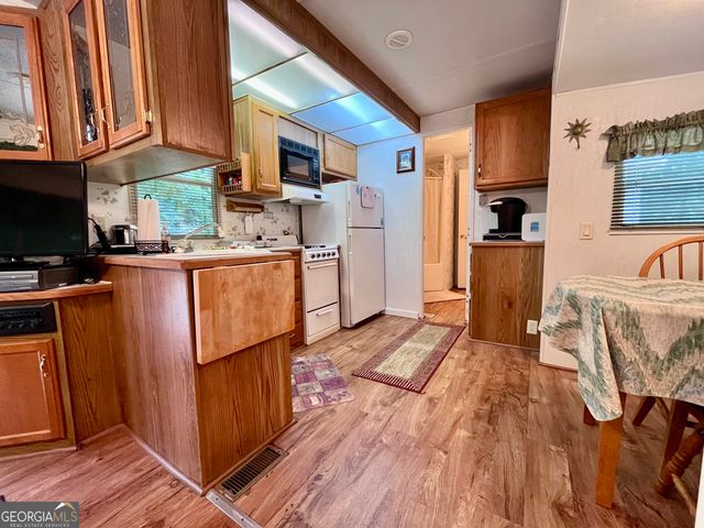 86 Campfire Drive, Cleveland, GA 30528