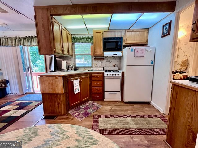 86 Campfire Drive, Cleveland, GA 30528
