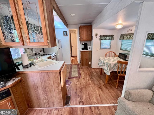 86 Campfire Drive, Cleveland, GA 30528