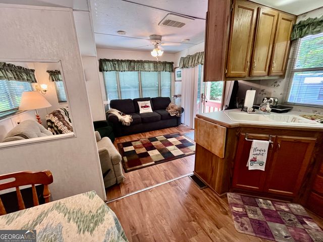 86 Campfire Drive, Cleveland, GA 30528