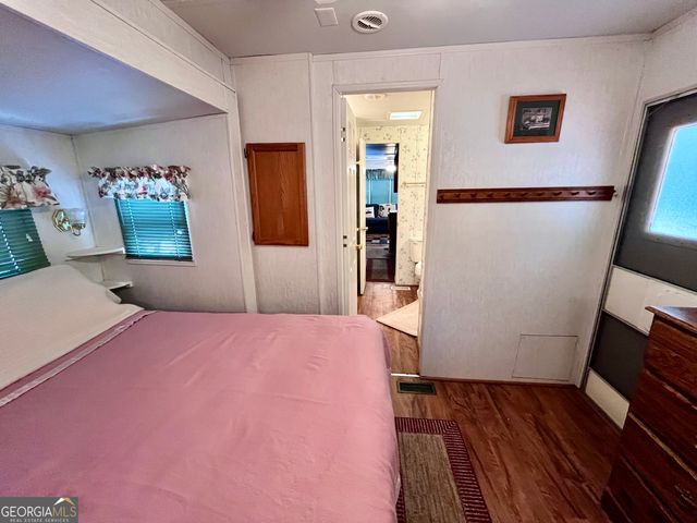 86 Campfire Drive, Cleveland, GA 30528