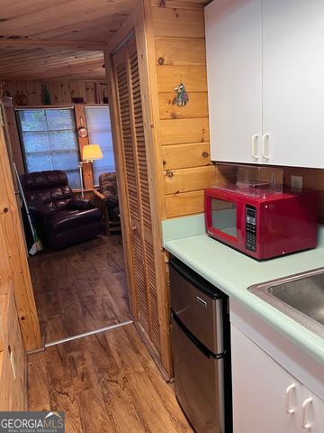 86 Campfire Drive, Cleveland, GA 30528