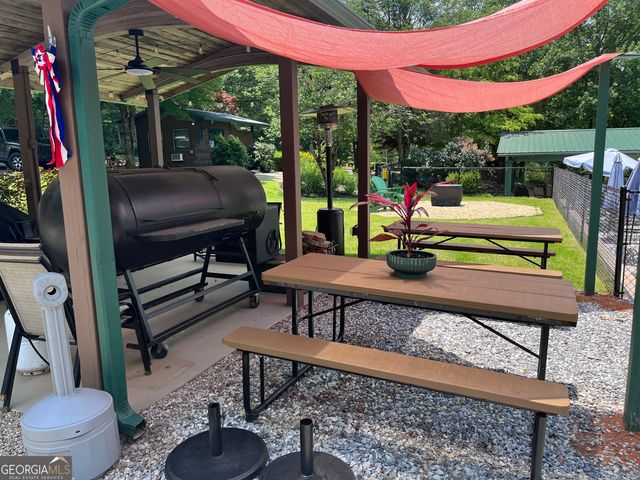 86 Campfire Drive, Cleveland, GA 30528