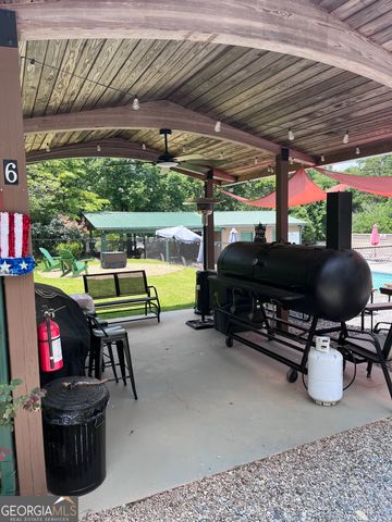 86 Campfire Drive, Cleveland, GA 30528