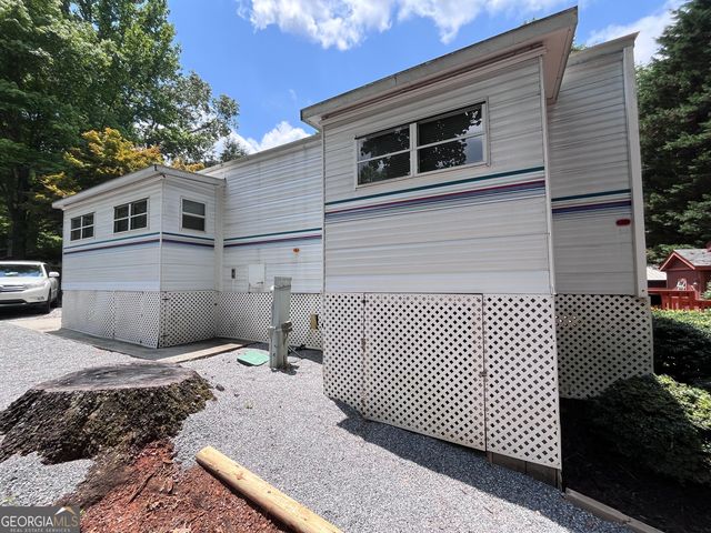 86 Campfire Drive, Cleveland, GA 30528