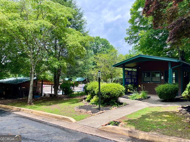 86 Campfire Drive, Cleveland, GA 30528
