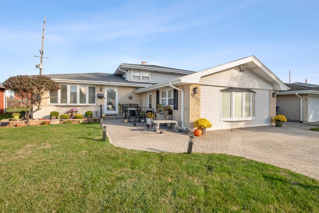 10317 Lacrosse Avenue, Oak Lawn, IL 60453