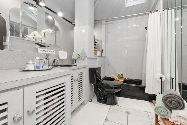 10317 Lacrosse Avenue, Oak Lawn, IL 60453