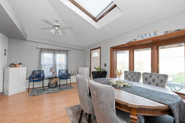 10317 Lacrosse Avenue, Oak Lawn, IL 60453