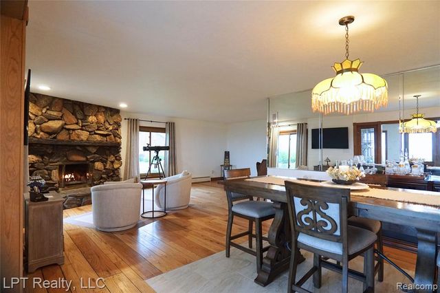 6210 Sterling Drive, Newport, MI 48166