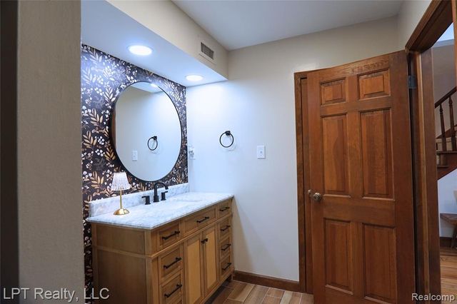 6210 Sterling Drive, Newport, MI 48166