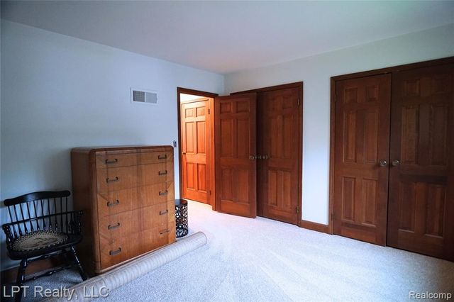 6210 Sterling Drive, Newport, MI 48166