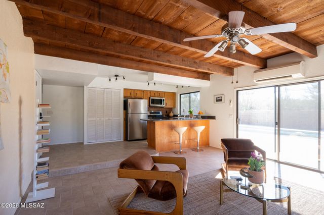 5181 N Stonehouse Place, Tucson, AZ 85750