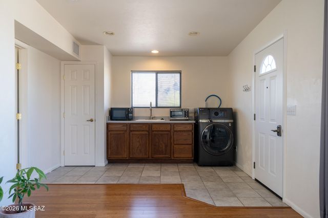 5181 N Stonehouse Place, Tucson, AZ 85750