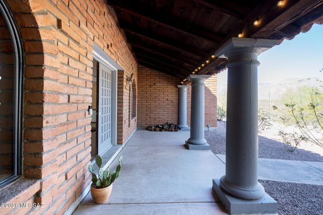 5181 N Stonehouse Place, Tucson, AZ 85750