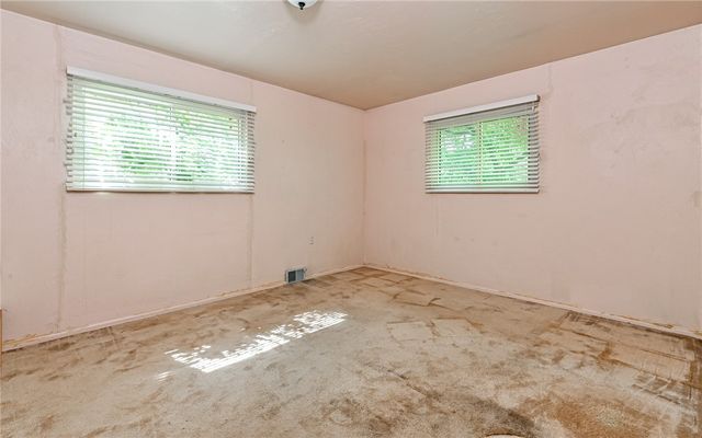 184 Mount Pleasant Rd, Marshall, PA 15086