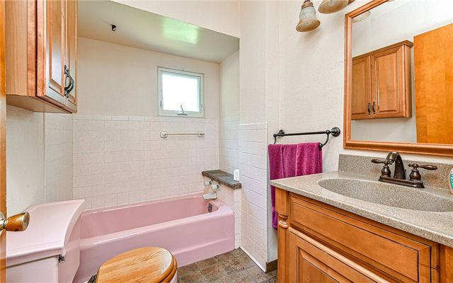 184 Mount Pleasant Rd, Marshall, PA 15086